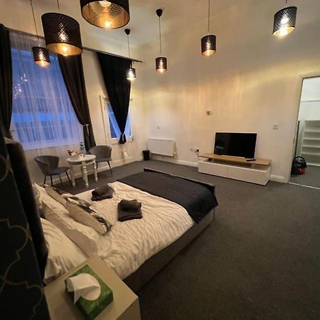 Отель Sotonretreats Саутгемптон Экстерьер фото